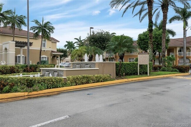 Foto del edificio - 8906 W Flagler St