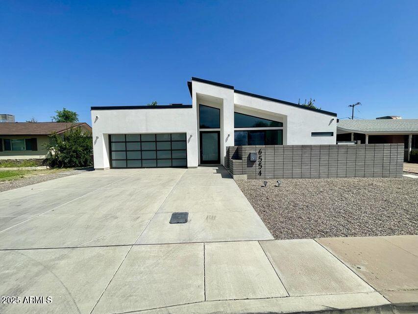 Foto principal - 6554 E 5th St