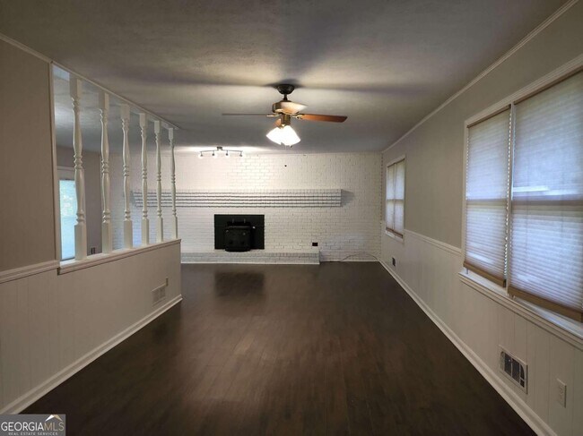 Building Photo - 1476 Dupree Rd