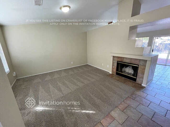 Foto del edificio - 239 Sterling Grove Dr