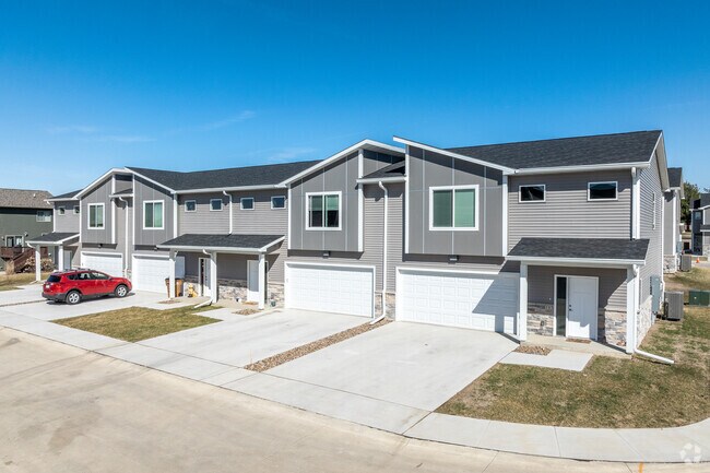 Foto del edificio - James Point Luxury Townhomes