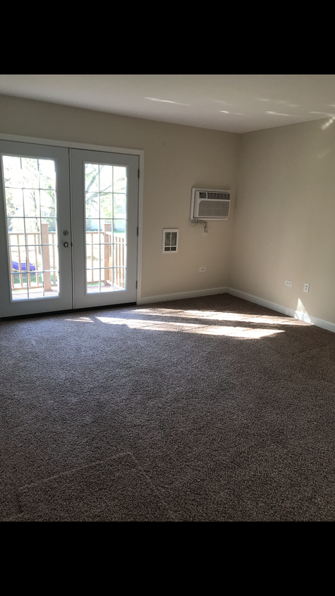 Primary Photo - 312 Wilshire Dr