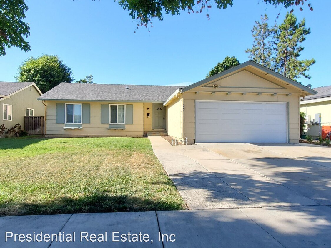 Primary Photo - 4 br, 2 bath House - 728 Glenburry Way