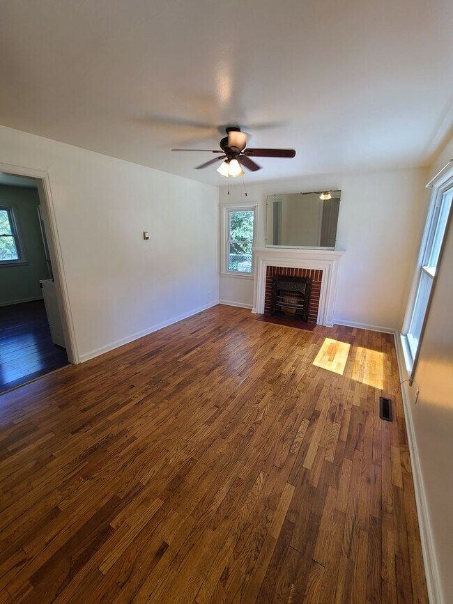 Building Photo - Single Family with a large yard