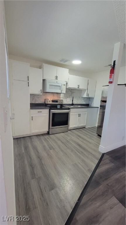 Foto del edificio - 2904 Marlin Ave