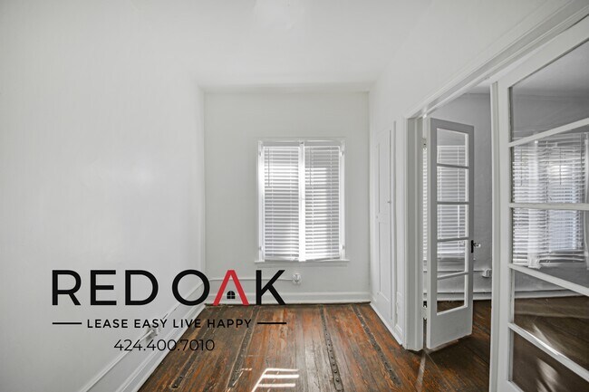 Foto del edificio - 854 S Oxford Ave