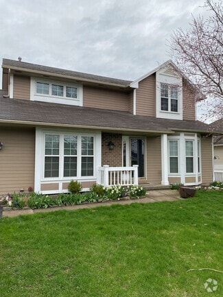 Building Photo - 5 White Oak Bend