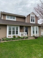 Building Photo - 5 White Oak Bend