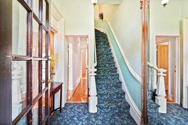 Foto del edificio - 628 Hudson St
