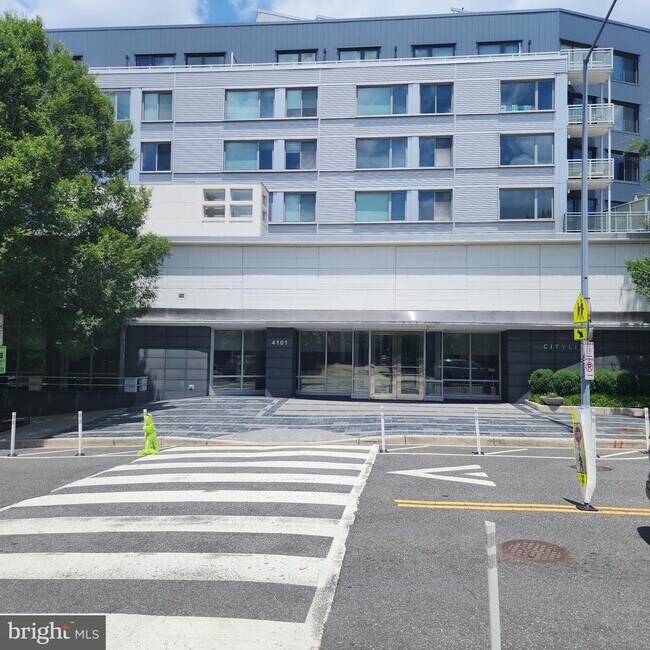 Foto del edificio - 4101 Albemarle St NW