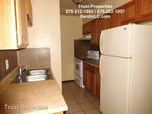 Building Photo - 3135 Hillrise Dr