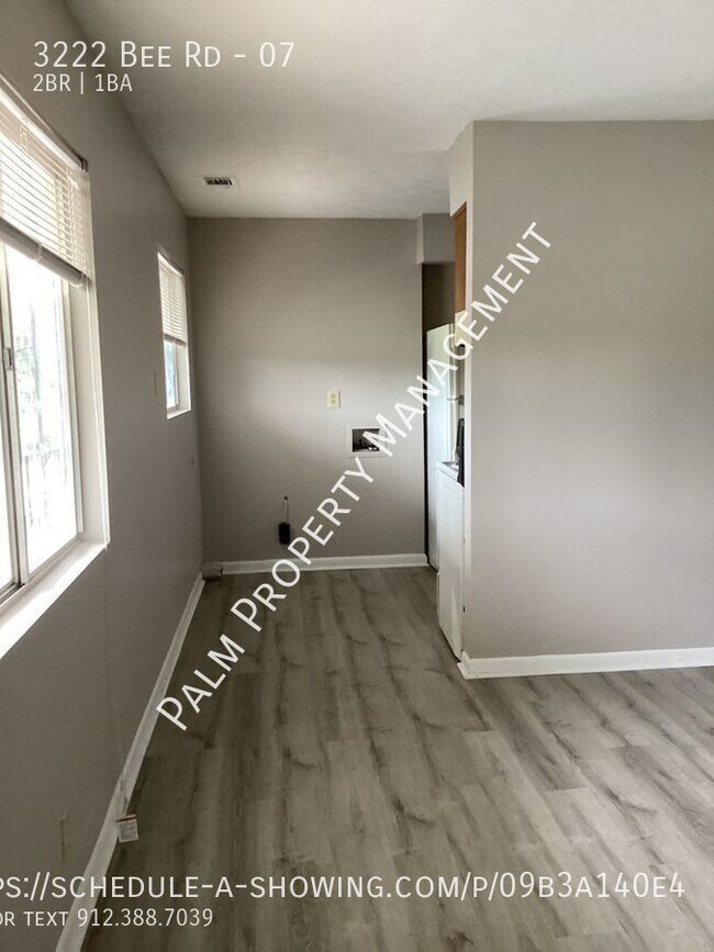Foto del edificio - 2 bed, 1 bath apartment for Rent near Daff...