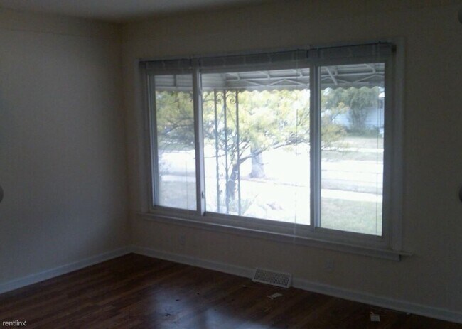 Building Photo - 3 br, 1.5 bath House - 505 E Hudson Ave