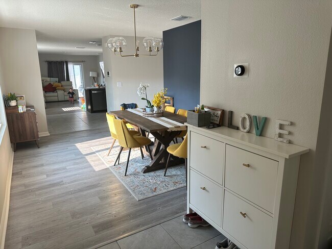 Foto del edificio - 24521 NW 7th Ln