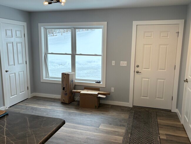 Foto del edificio - 867 Upper Pleasant Valley Rd