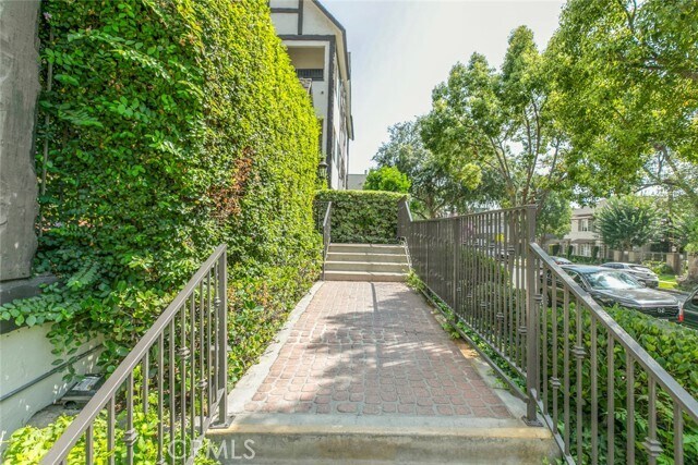 Foto del edificio - 234 N Kenwood St
