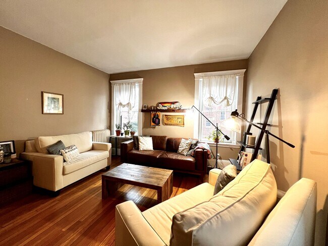 Building Photo - Beautiful & spacious 1 bedroom in Brookline!