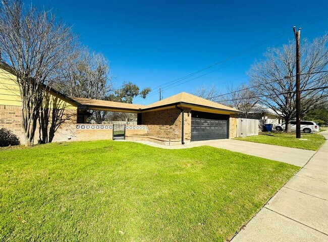 Foto del edificio - 306 Applewood Dr