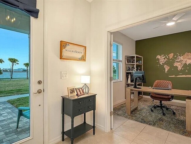 Building Photo - 3bd Townhouse w/ Stunning Waterfront View at Waterside