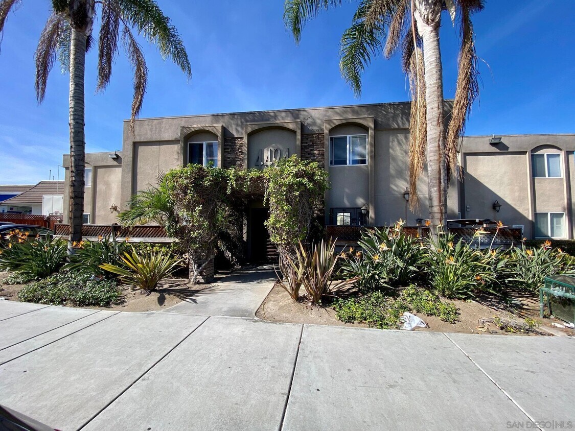 4424 Altadena Ave, San Diego, CA 92115 Condo for Rent in San Diego, CA
