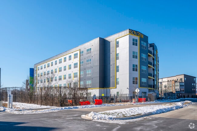 Building Photo - Sovren