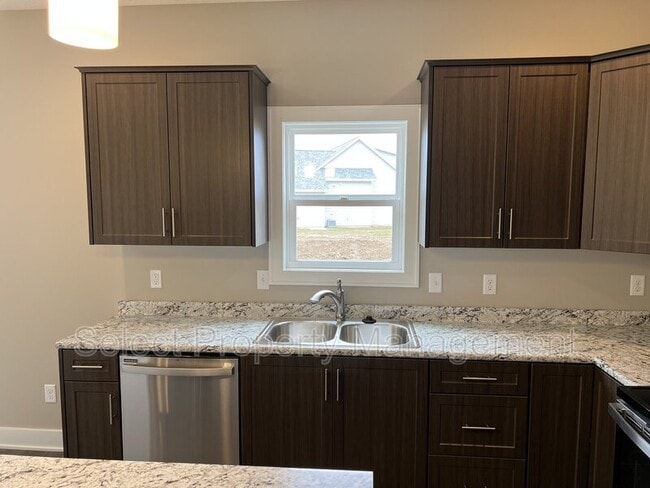 Building Photo - 12246 Speranza Dr