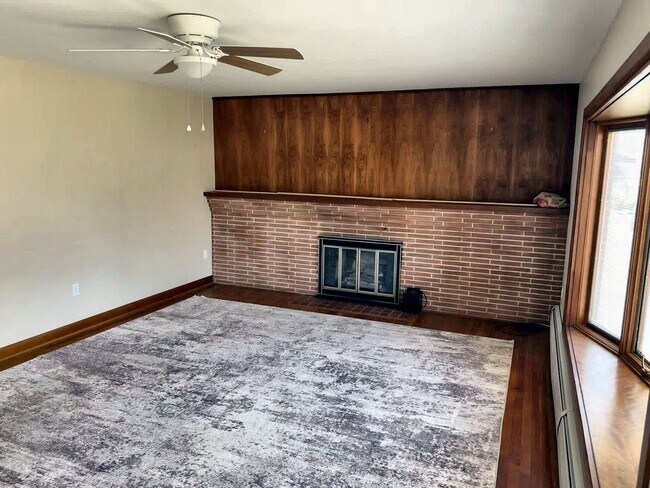 Foto del edificio - 1045 S Pitt St