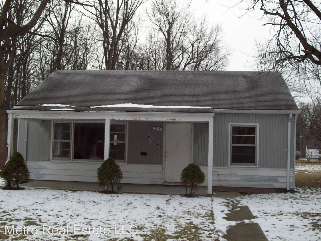 Foto principal - 2 br, 1 bath House - 2304 Marcy Ln