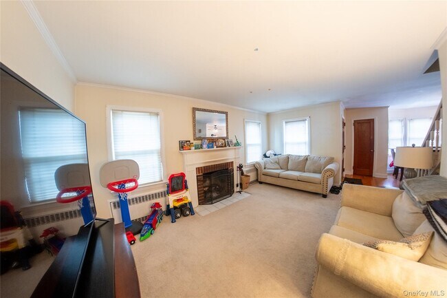 Foto del edificio - 2454 Columbus Ave