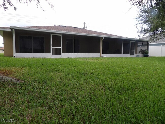 Foto del edificio - 1325 Gleason Pkwy
