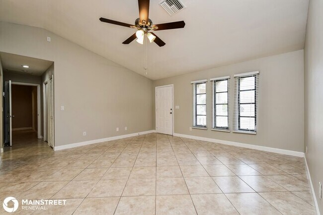 Building Photo - 1011 S E 25TH TER, CAPE CORAL, FL 33904