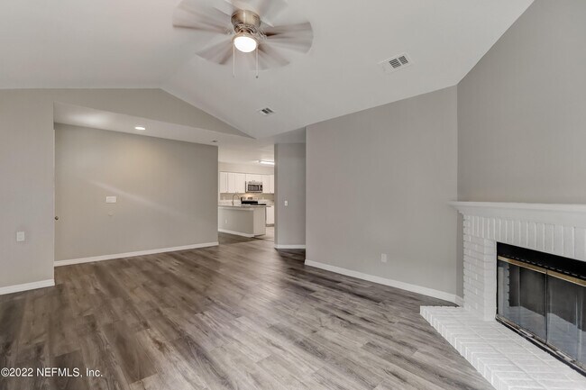 Building Photo - 3807 Millpoint Dr