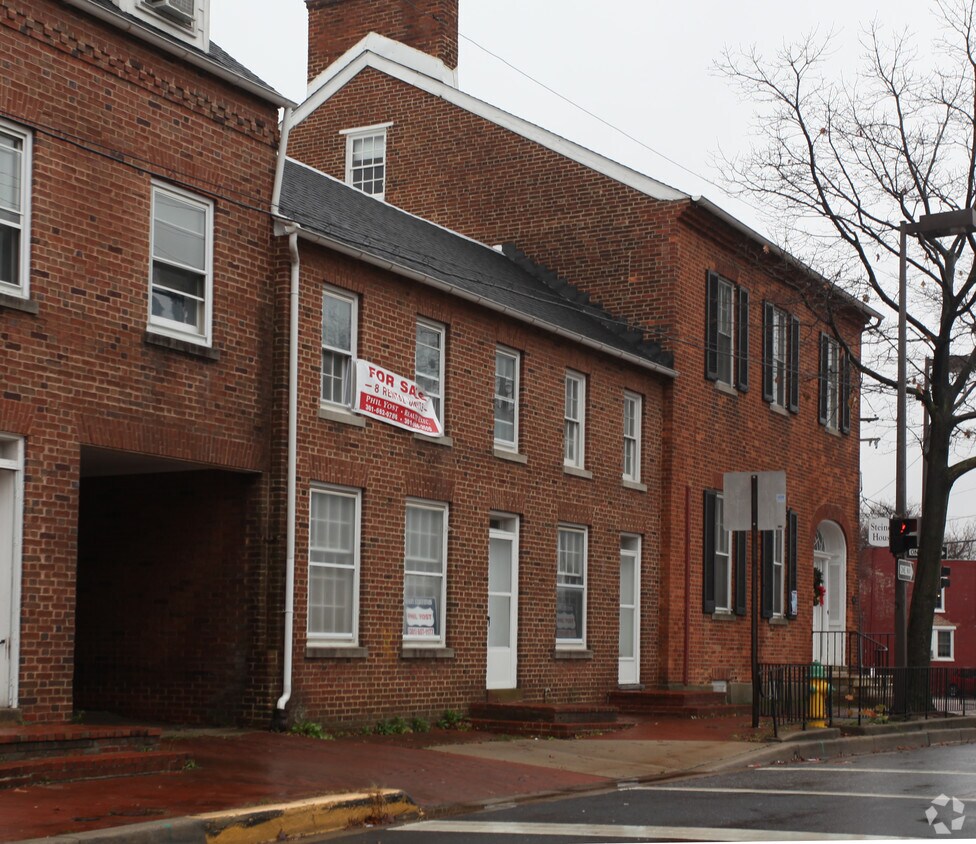 Building Photo - 362 W Patrick St