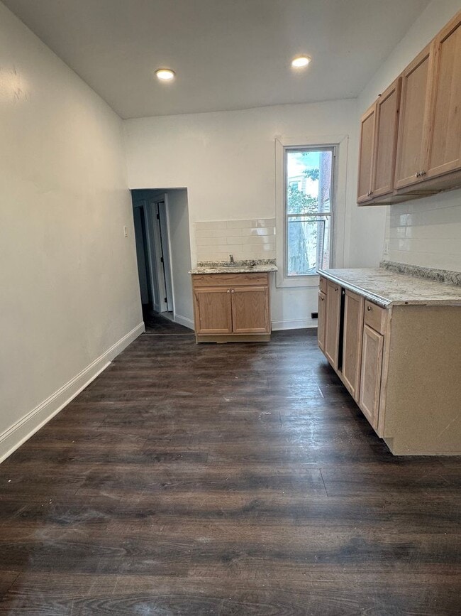 Photo - 4133 Pennsgrove St Apartment