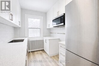 Building Photo - 5325 Van Alstyne Pl