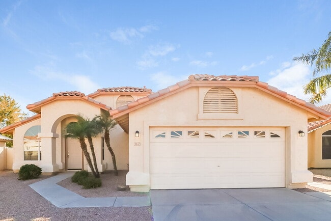 Building Photo - 9847 W Irma Ln