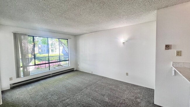 Building Photo - Spacious Studio with Oversized Private Dec...