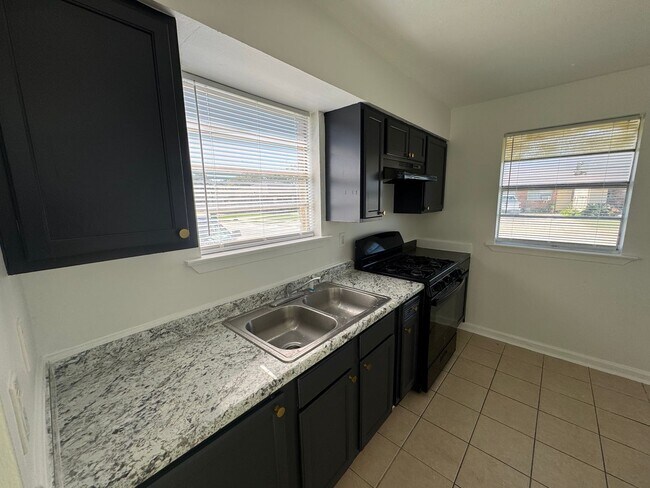 Foto del edificio - 6499 Marcie St