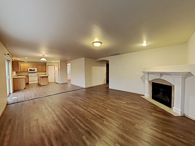 8416 205th St Ct E - House Rental in Spanaway, WA | Apartments.com