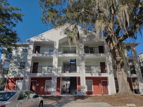 Building Photo - 2360 SW Archer Rd
