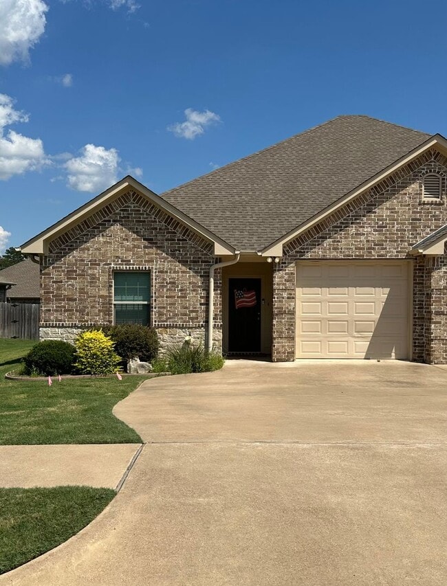 Building Photo - 3915 Mobley Cir