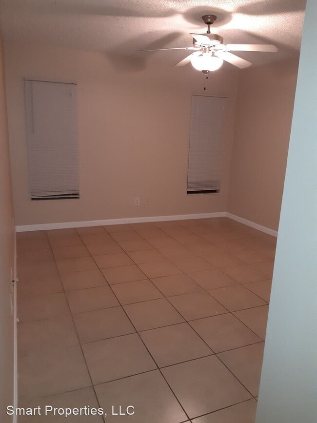 Building Photo - 2 br, 2 bath House - 825 Fox Lake Drive