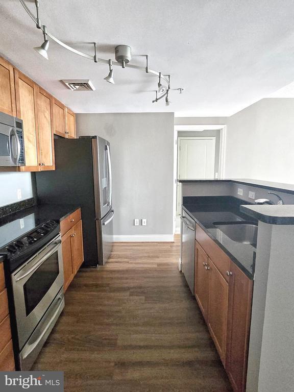 Foto del edificio - 1020 N Highland St