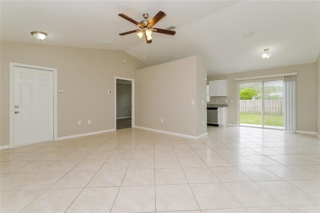 Foto del edificio - 9048 Oneal Ave