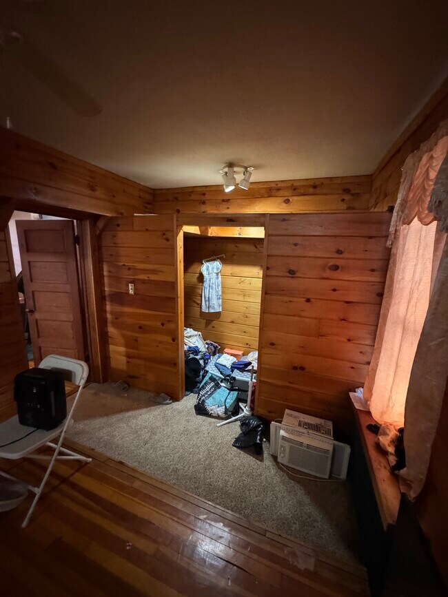 Foto del edificio - 44 W Van Vechten St