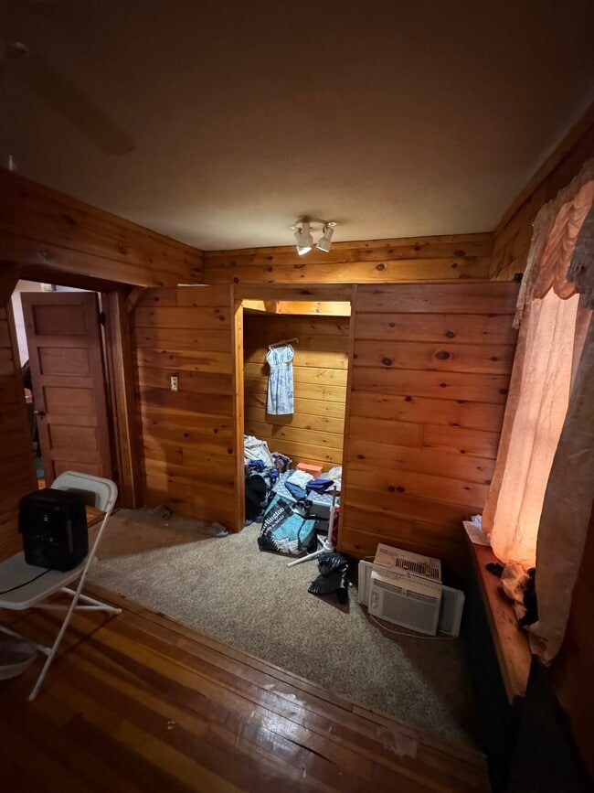 Building Photo - 44 W Van Vechten St