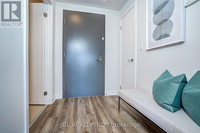 Building Photo - 2100 Bridletowne Cir