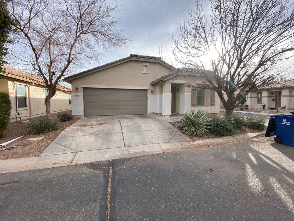 Primary Photo - Single level home in Gilbert