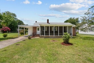 Building Photo - 113 Palmyra Dr