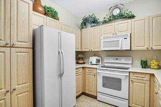 Building Photo - Springfield Apartments